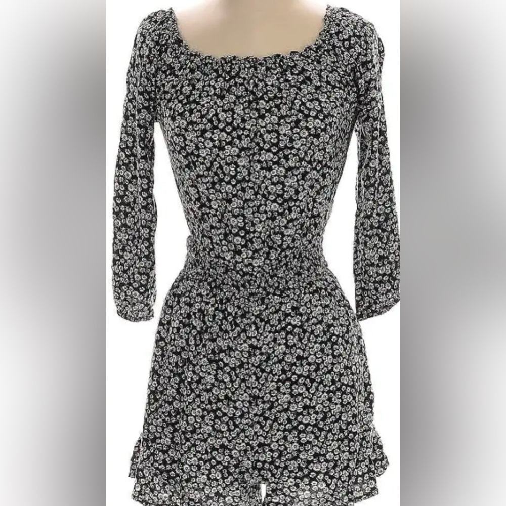 Hollister Daisy Print Women's Romper